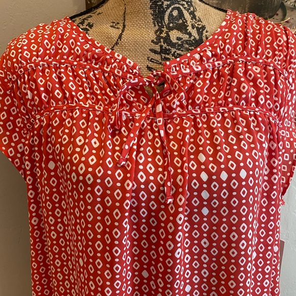 Float Top-NWT - Picture 4 of 6